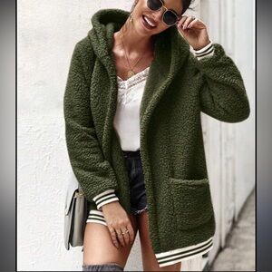 SHEIN Contrast Stripe Trim Dual Pockets Hooded Teddy Jacket